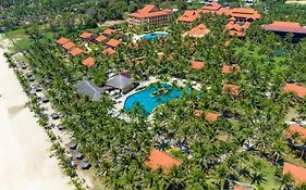 Pandanus Resort 4*